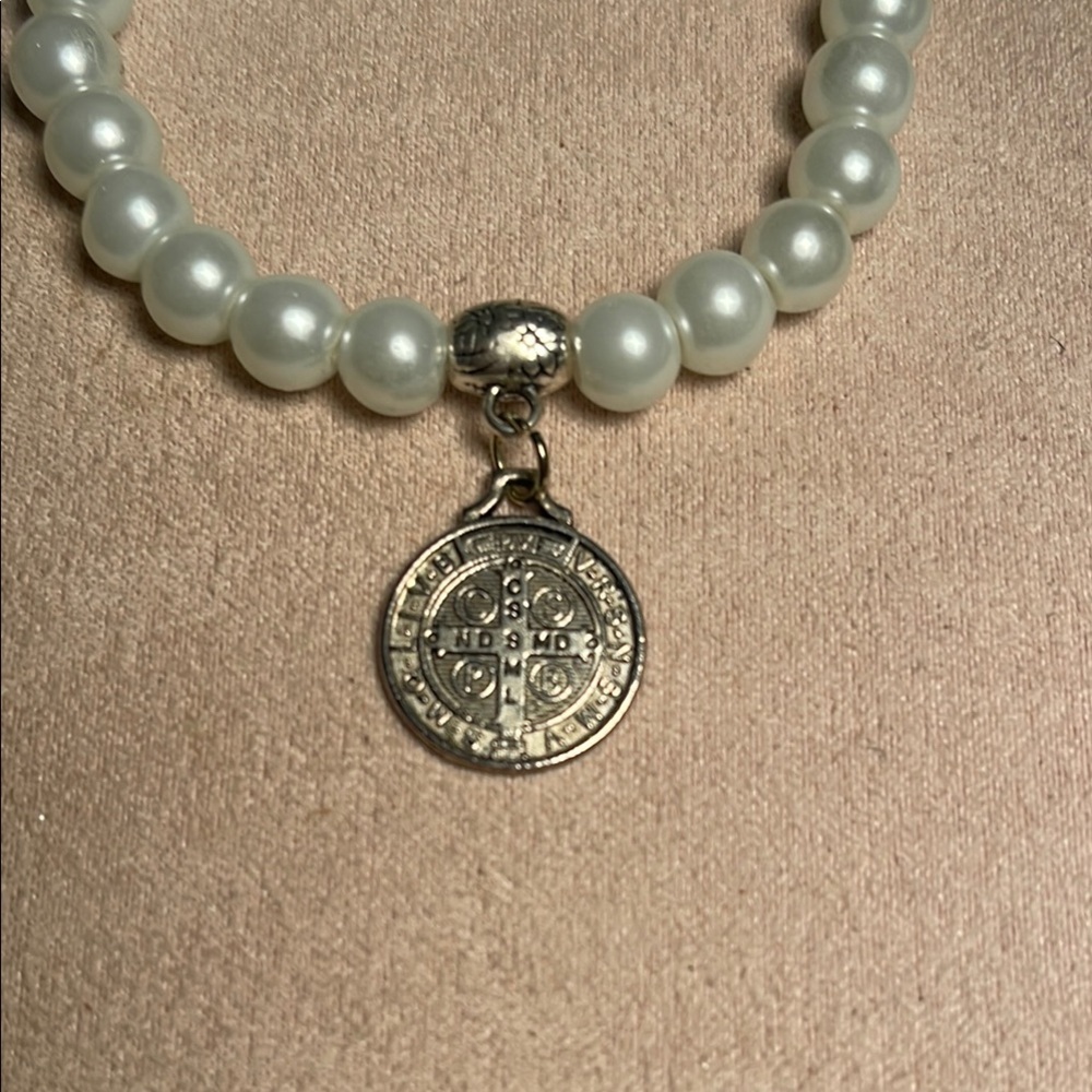 Elegant St. Benedict White Pearl Bracelet with Silver Charm - Picture 4 of 4